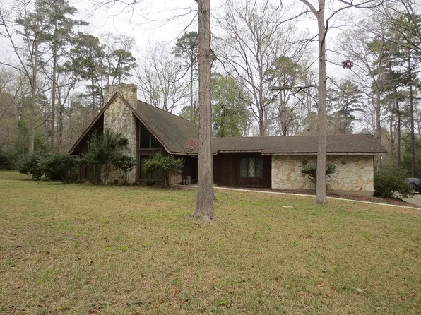 10090 Shady Hollow Dr, Conroe, TX 77304