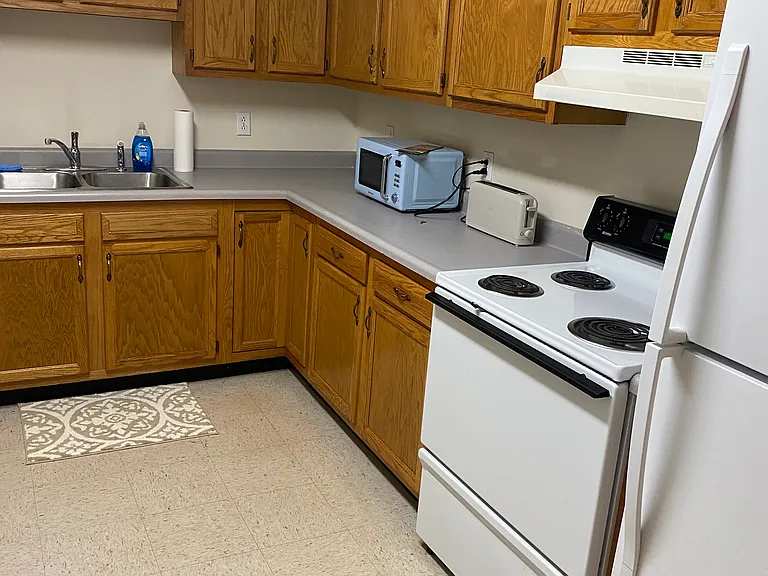 965 Northwestern Ave #5 — Photo 8