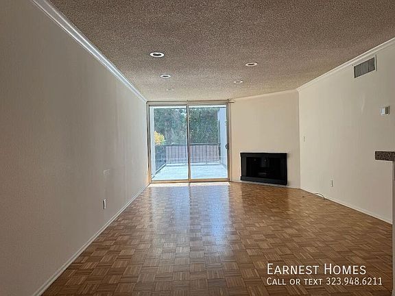 3rd image of 8530 Holloway Dr APT 108