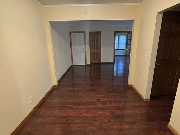 4th image of 1228-1230 N Rockton Ave #1228-2S