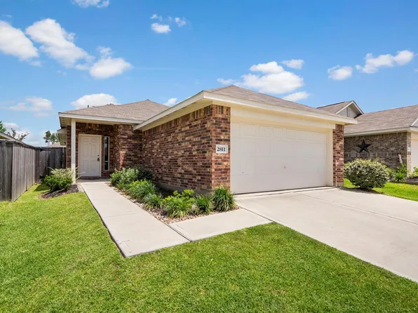 2811 Via Augusta Dr, Conroe, TX 77301