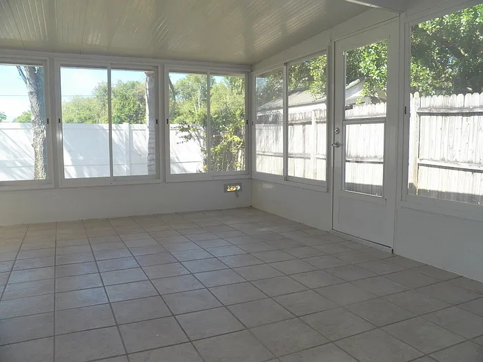 411 Abigail Rd — Photo 11