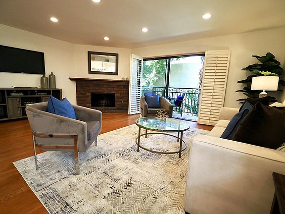 3rd image of 11953 Goshen Ave APT 2