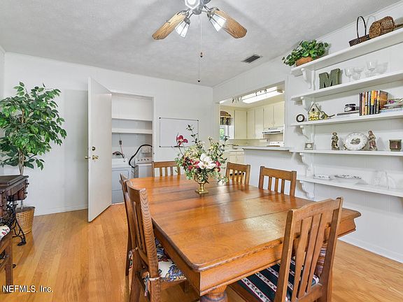 4th image of 1804 Hyde Park Pl
