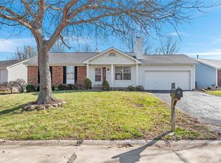 123 Walnut Hill Dr, Saint Charles, MO