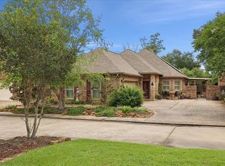 11 Regency Pl, Orange, TX 77630