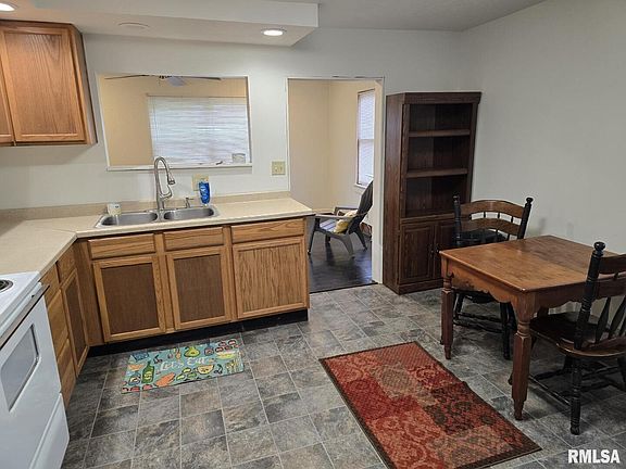 5th image of 505 S 2nd St