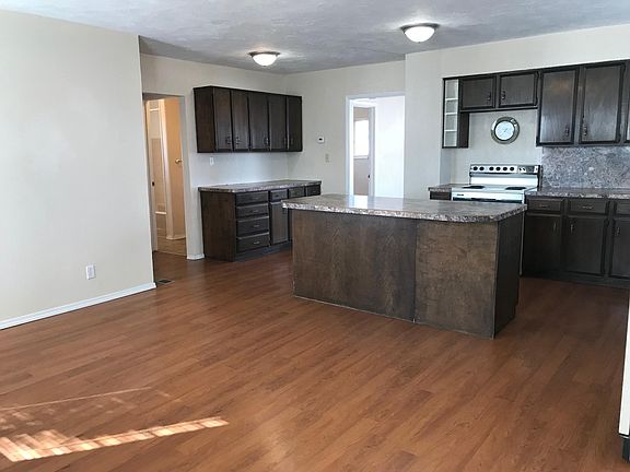 Kitchen & dining