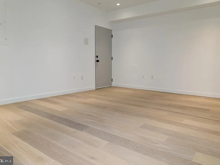 1443 Euclid St NW #1 — Photo 5