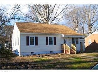 36 Green Oaks Rd, Newport News, VA 23601