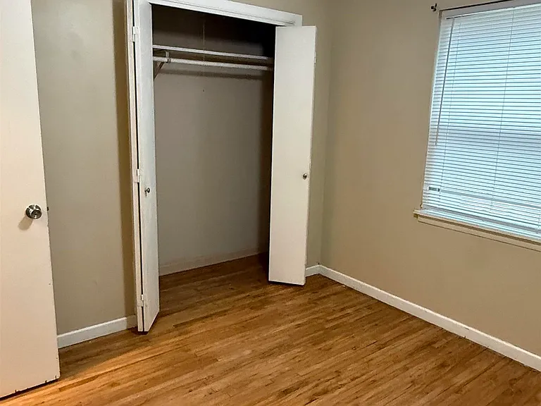 311 N Rosalee St — Photo 23