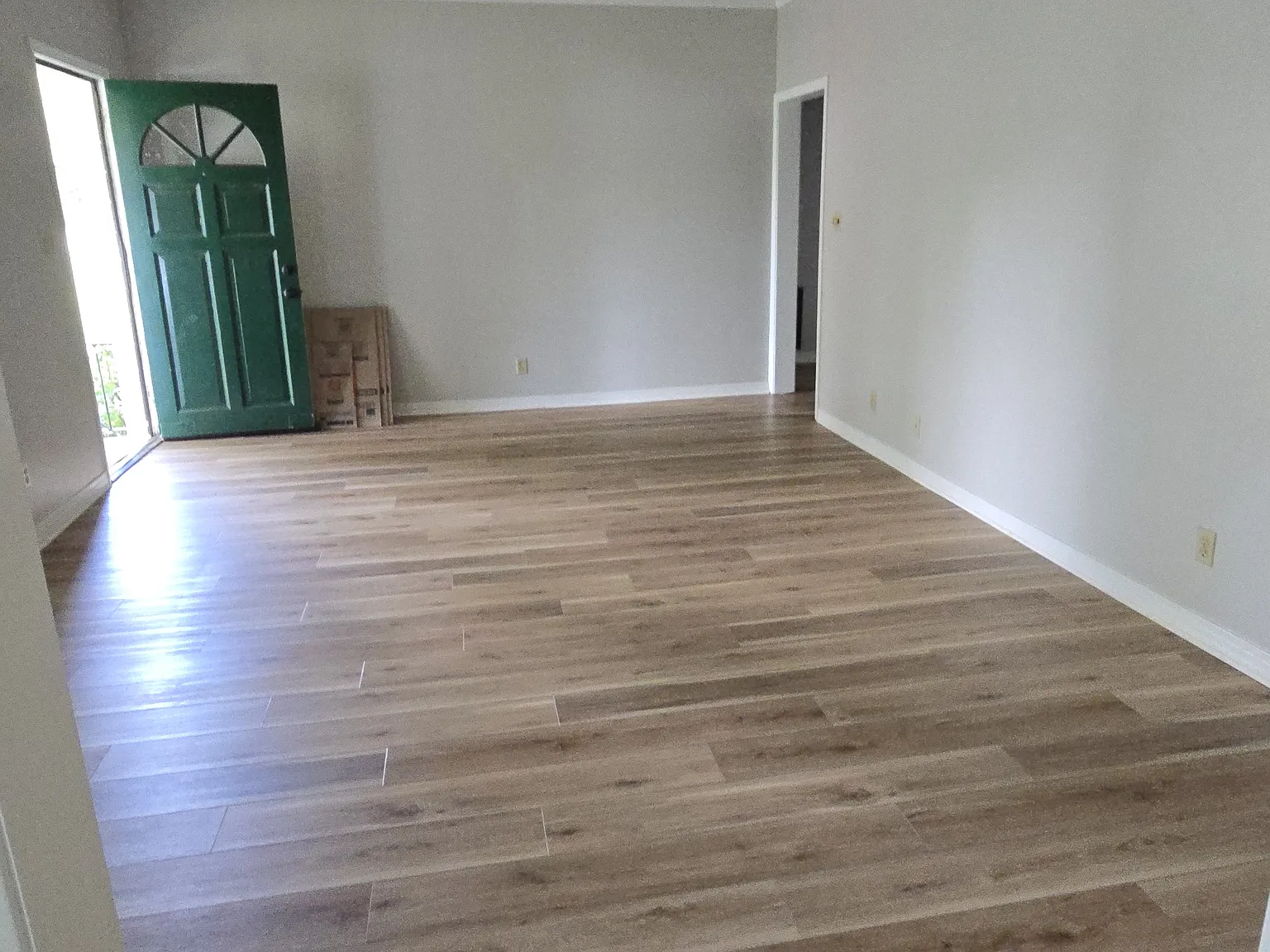 3 bed, 1305 sqft, $1,400 — Photo 4