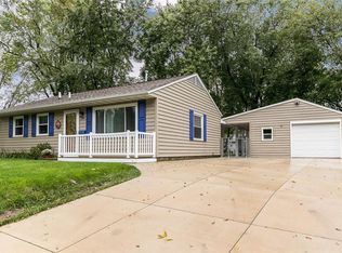 2506 Illinois St SW, Cedar Rapids, IA 52404