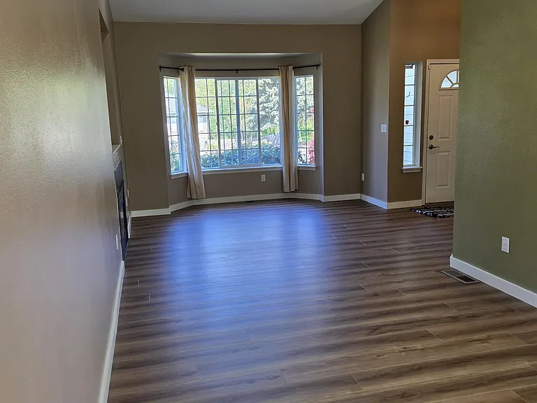 5118 75th Ave NE — Photo 3