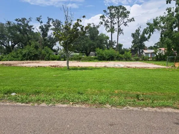 133 Highridge Dr, Houma, LA 70363