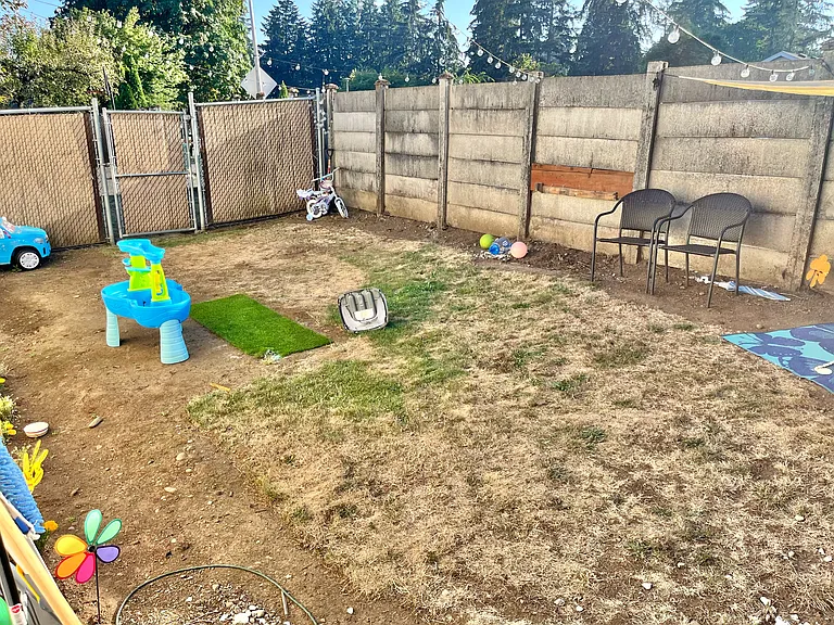 1209 NE 143rd Ave — Photo 9