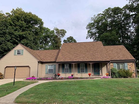 2nd image of 206 Sycamore Dr