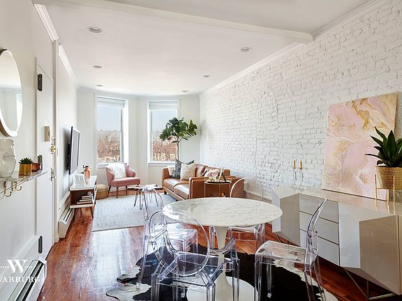 2nd image of 658 Park Pl APT 8