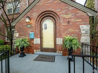 7823 Gannon Ave, Saint Louis, MO