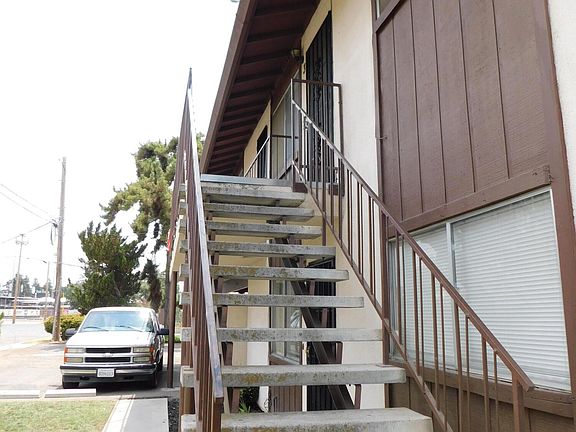 4th image of 511 N Dudley Street