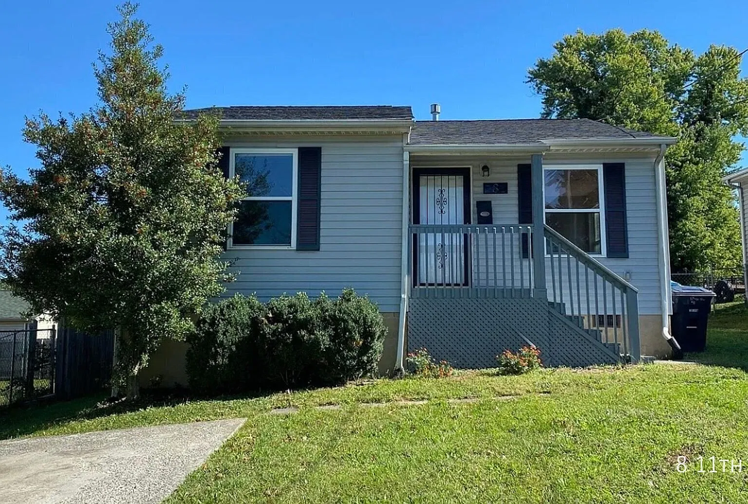 Charming 2-Bedroom, 1-Bath Single-Family Home — Photo 1