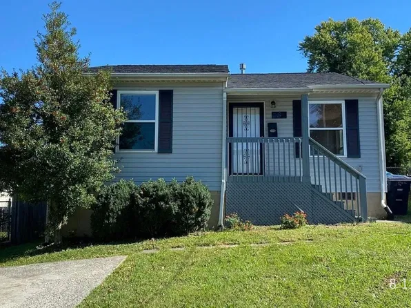 8 11th St SW, Roanoke, VA 24016