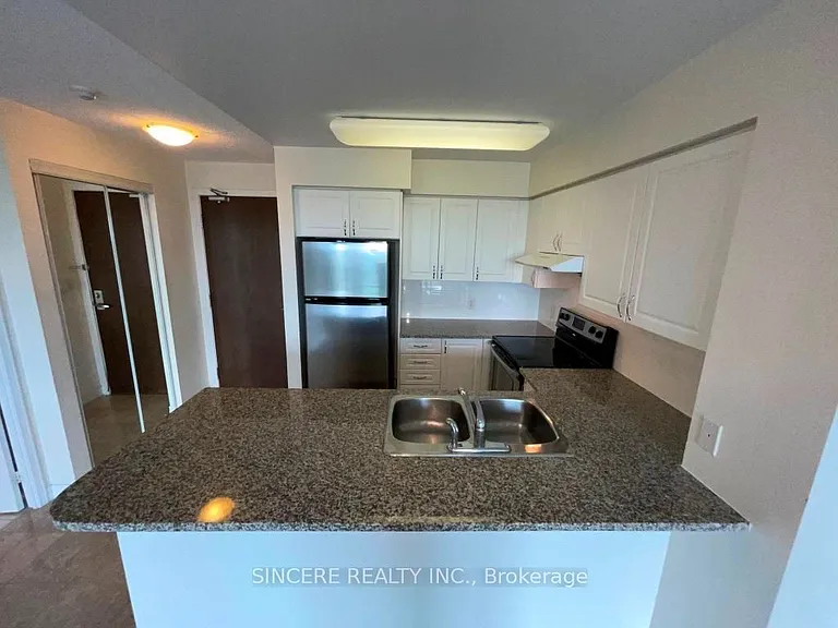 35 Hollywood Ave #1922 — Photo 9