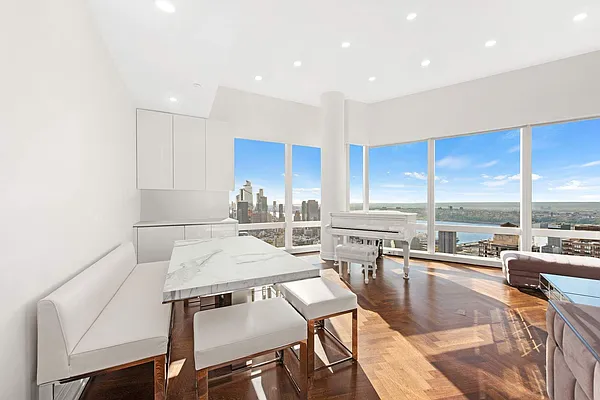 Rented by Sotheby's International Realty | media 4