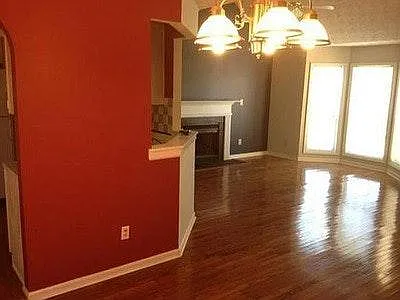 4 bed, 2.5 bath, 1486 sqft, $2,145 — Photo 3