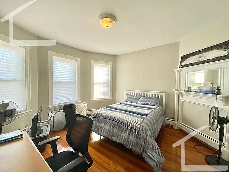 4 Bucknam St #4 — Photo 1