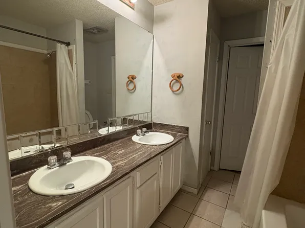 5284 Brightside View Dr, Baton Rouge, LA 70820