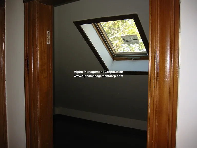Eric Rd — Photo 7