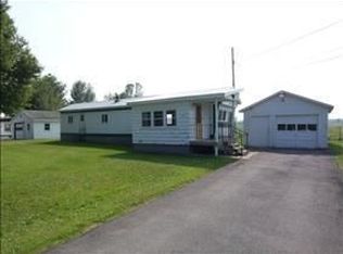 459 Hayford Rd, Champlain, NY 12919