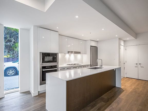 4th image of 769 W 41st Ave