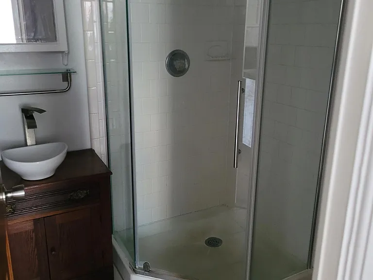 2517 W Grace St #1 — Photo 3