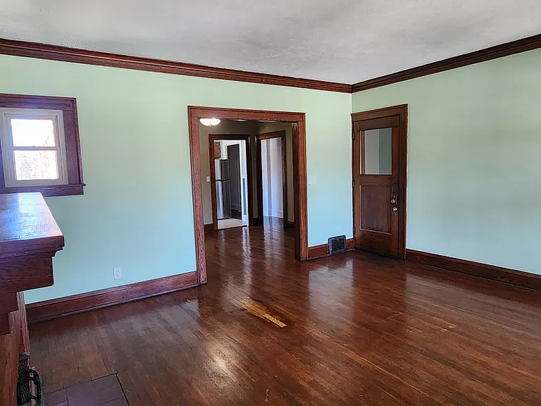 14126 Detroit Ave — Photo 3