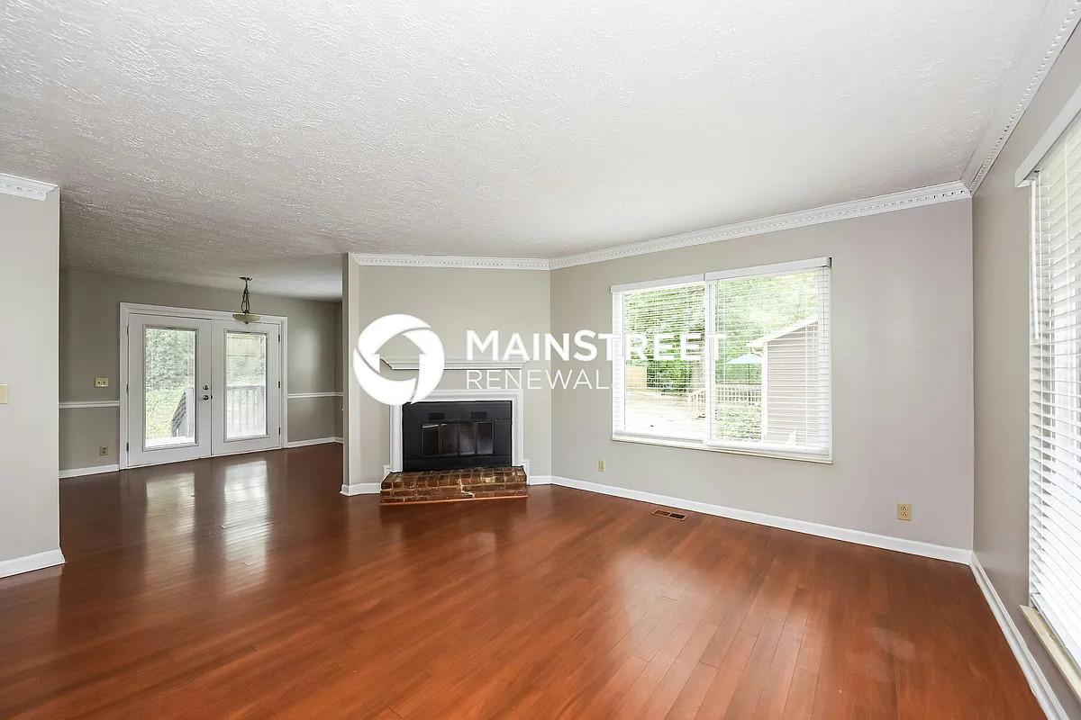 Living Room - 1133 Jacksons View Rd