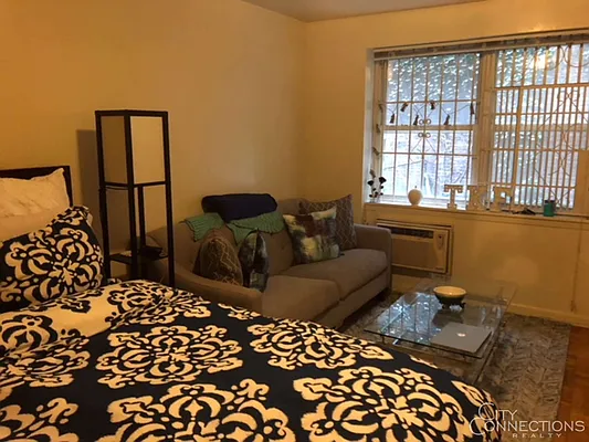 Rented by City Connections Realty | media 8