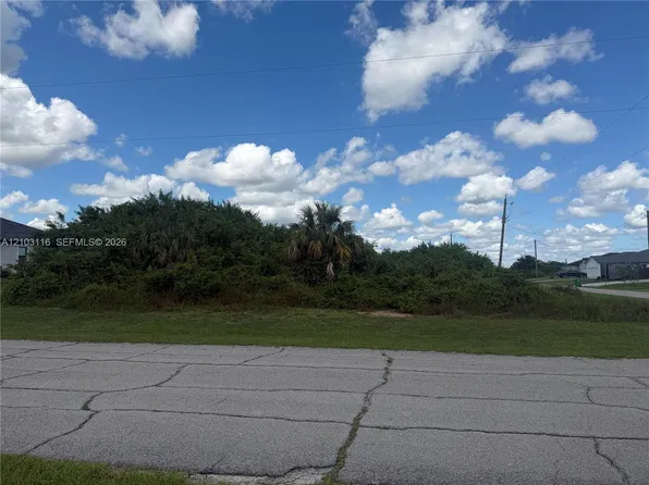 9006 Maywood Cir, Labelle, FL 33935