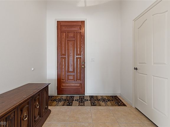3rd image of 1402 Vista Del Ciudad Dr
