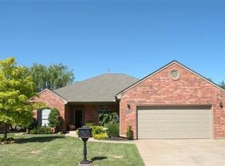 11909 Mary Claire Dr, Oklahoma City, OK 73162