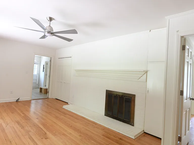 3215 Plantation Rd — Photo 16