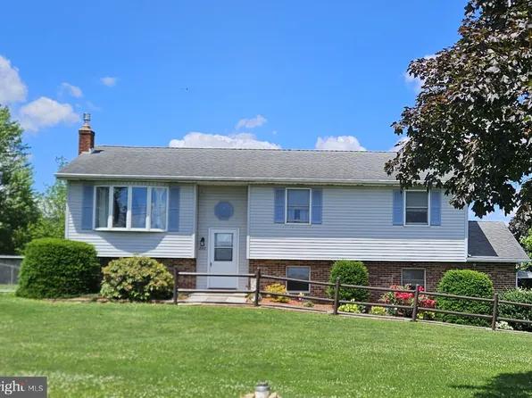 2716 Shartlesville Rd, Mohrsville, PA 19541