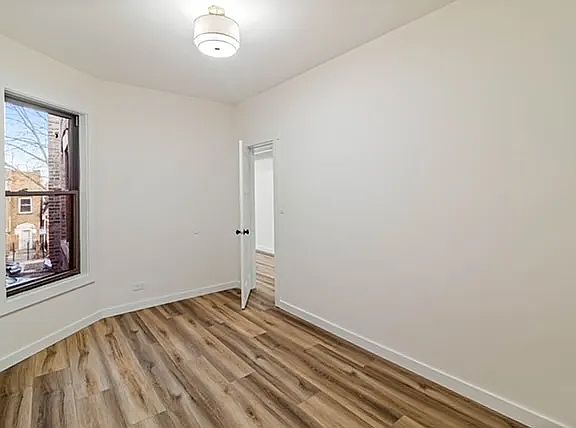 3rd image of 1018 N Harding Ave Floor 2