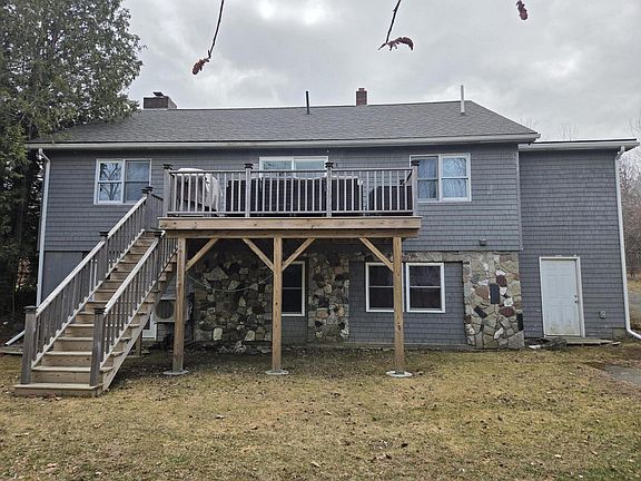 2nd image of 2052 Kennebec Road