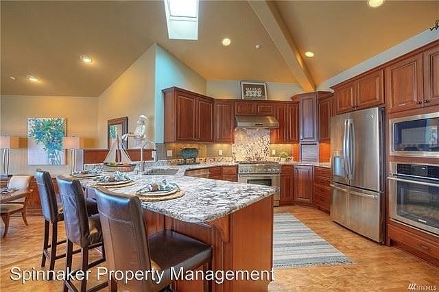1st image of 2908 Vista View Dr