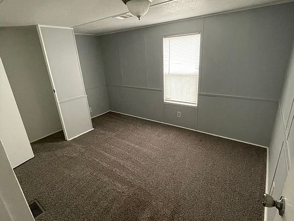 4th image of 419 Creekside Dr