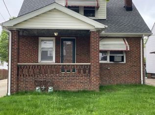 1529 E 294th St #1, Wickliffe, OH 44092