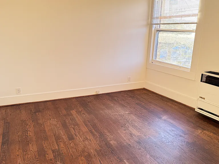 120 Westminster Ave #17 — Photo 15