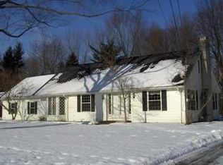 10941 Tanager Trl, Brecksville, OH